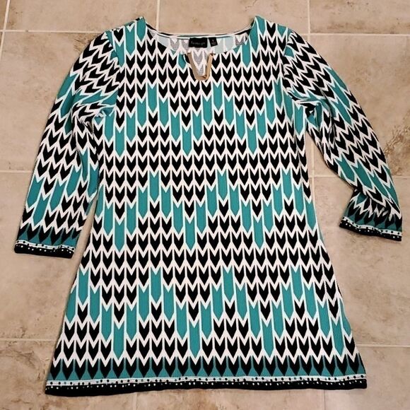 La Vanya three quarter sleeve blouse - Picture 3 of 7